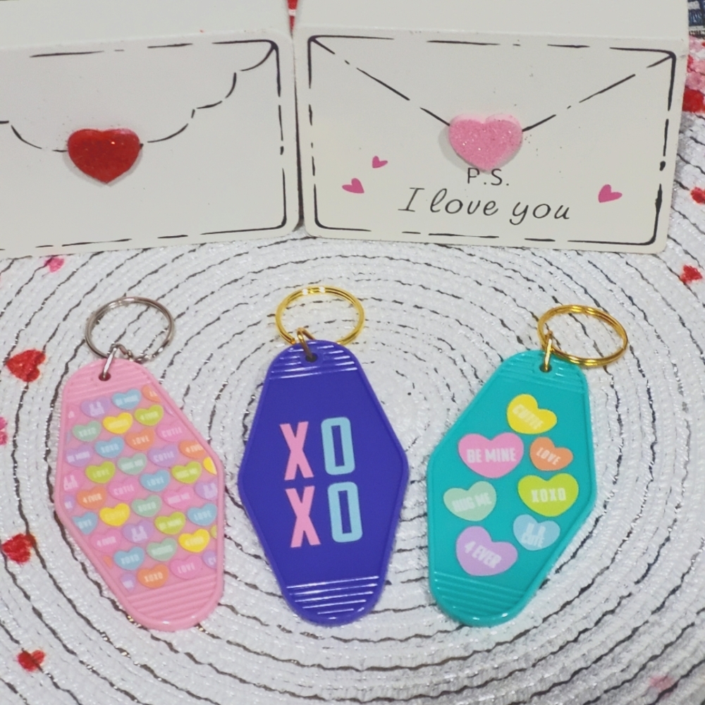 Handcrafted Hearts Retro Motel Keychain Valentine's Collection